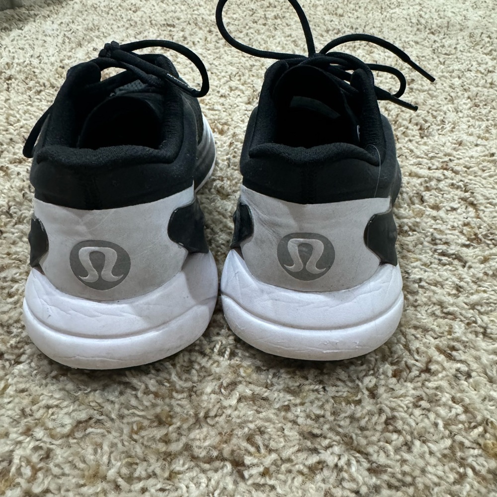 Lululemon Blissfeel Women’s Black Running Shoe. Size 9. Worn a few times.